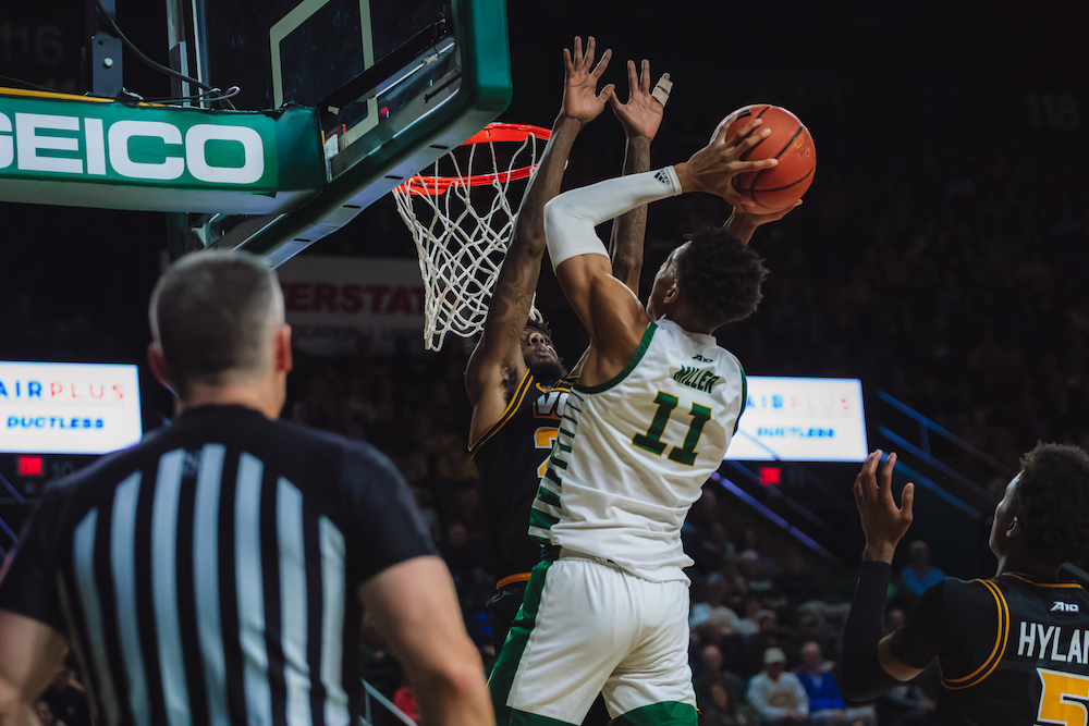 Jordan Miller George Mason Loudoun Valley Basketball