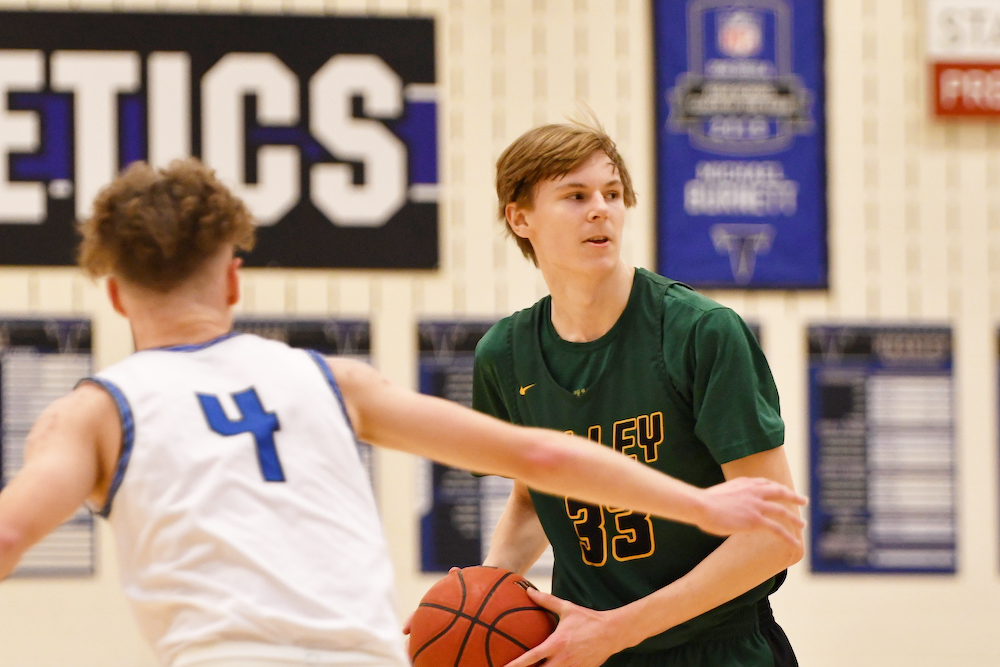 Ben Hall Loudoun Valley Basketball